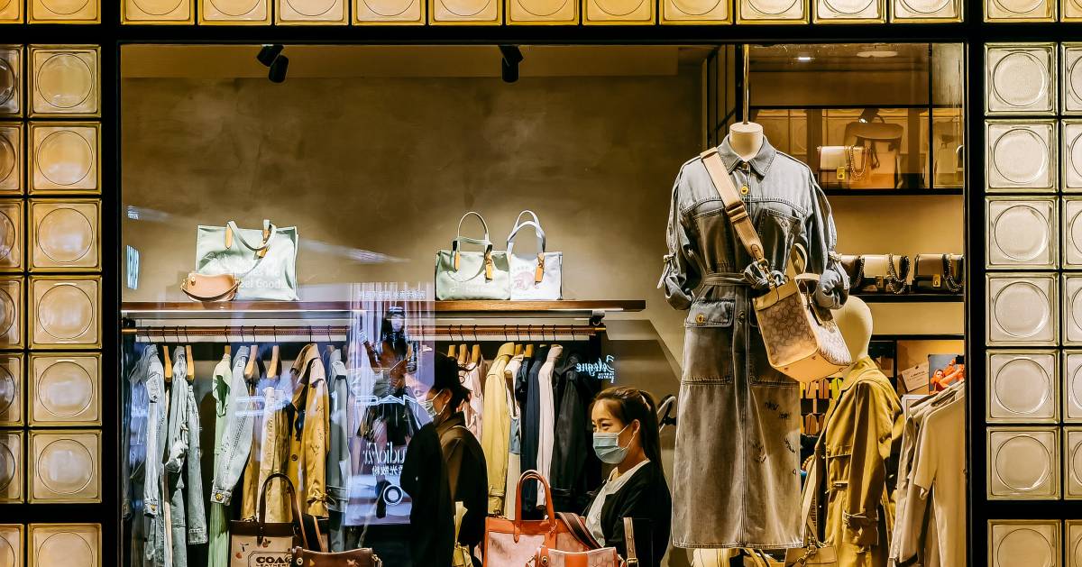 How to Start a Clothing Boutique