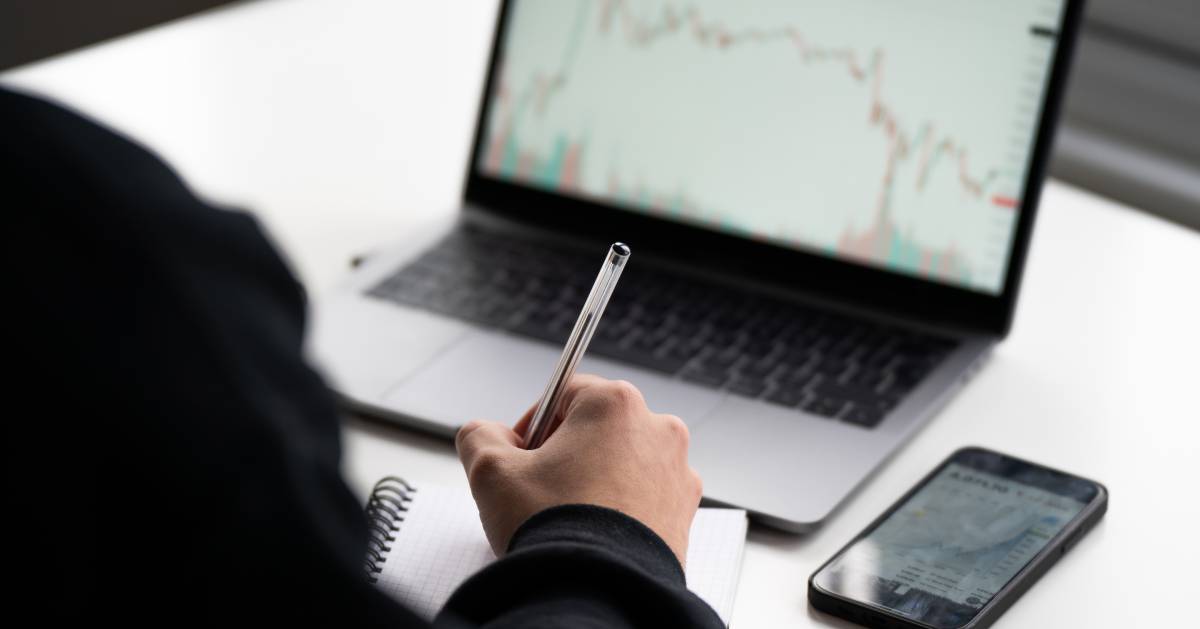 How to Start a Currency Trading Business