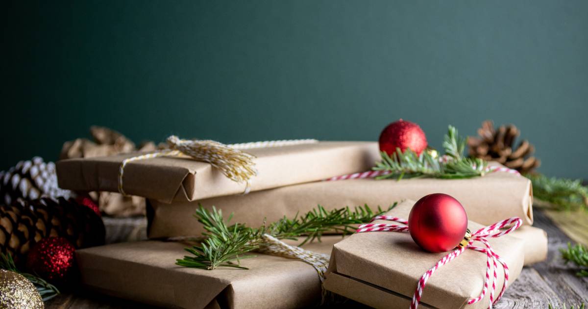 How to Start a Gift Wrapping Business