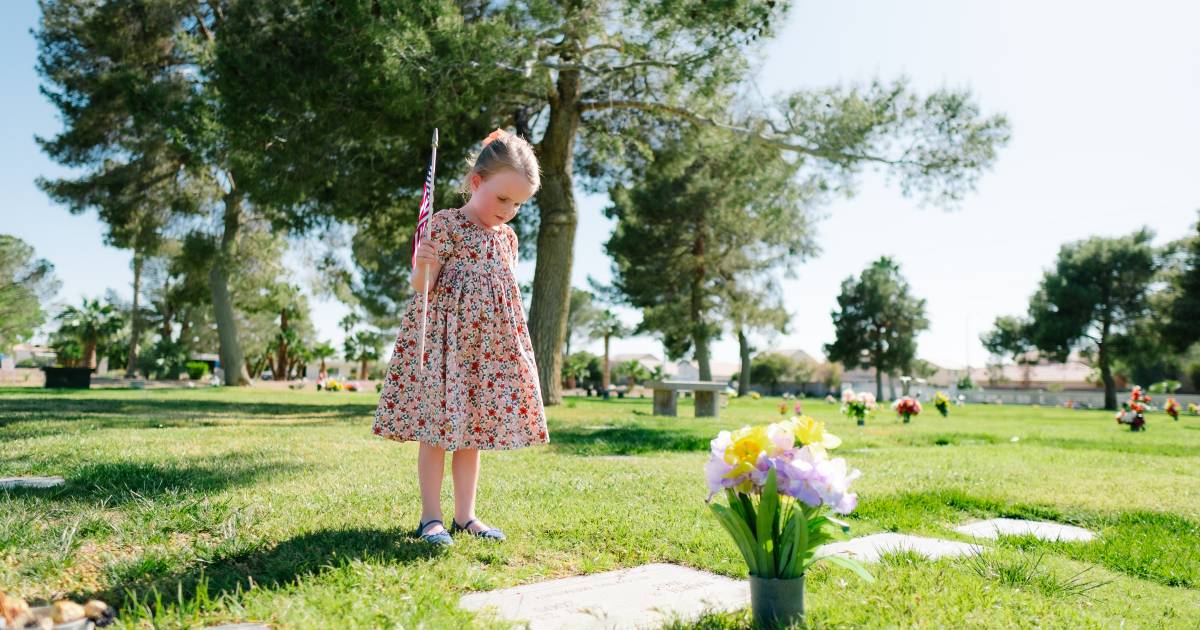 How to Start a Headstone Business