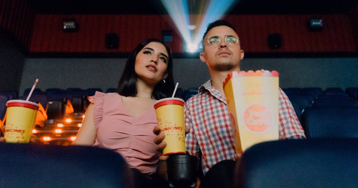 how-to-start-a-movie-theater