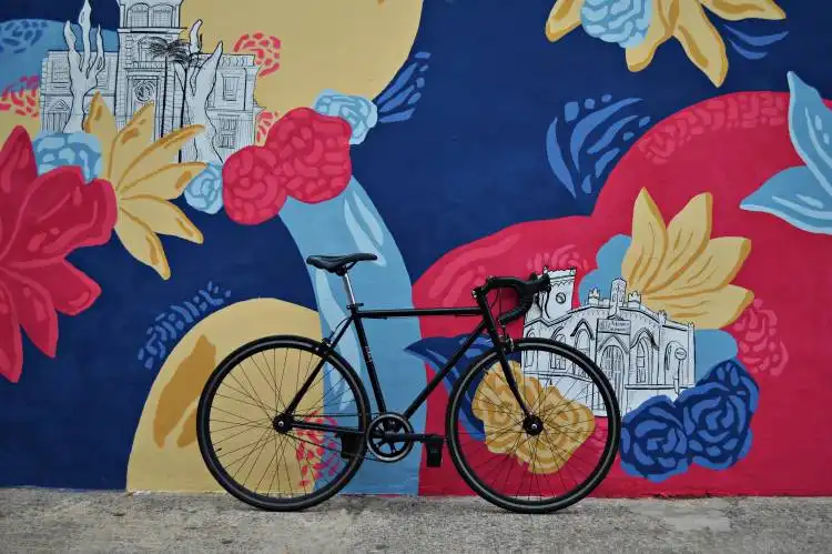 black road bike during daytime