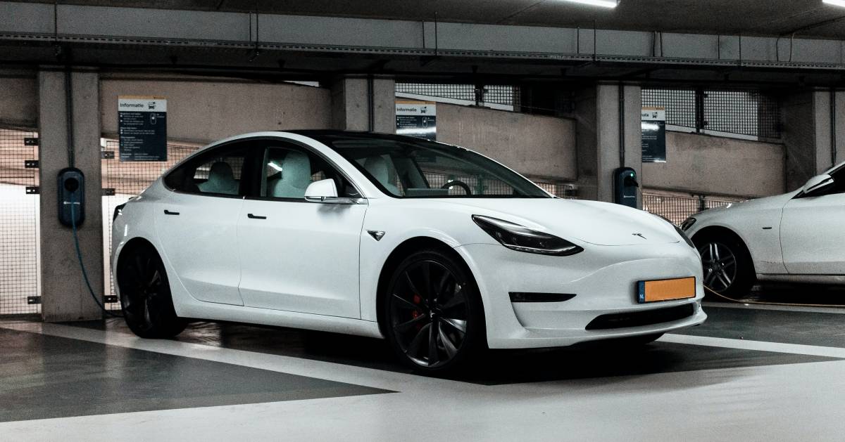 How to Start an Electric Vehicle Conversion Business