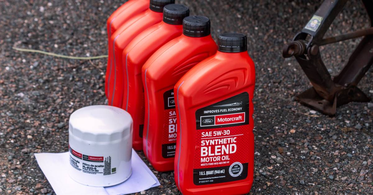 How to Start an Oil Change Business